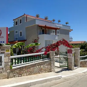 *** Hotel Augustus Albanië