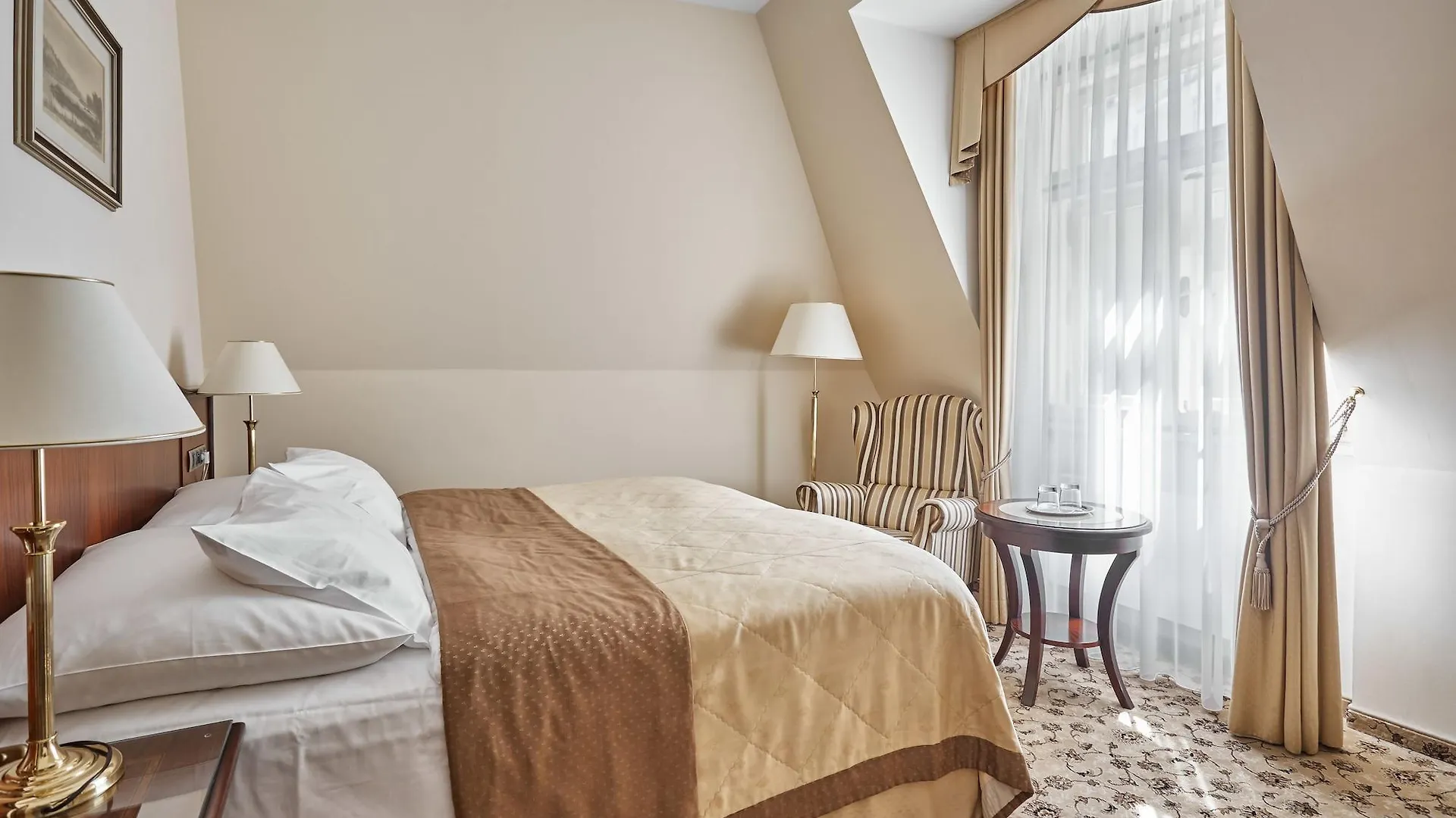 Hotel Romance Karlovy Vary 4*,